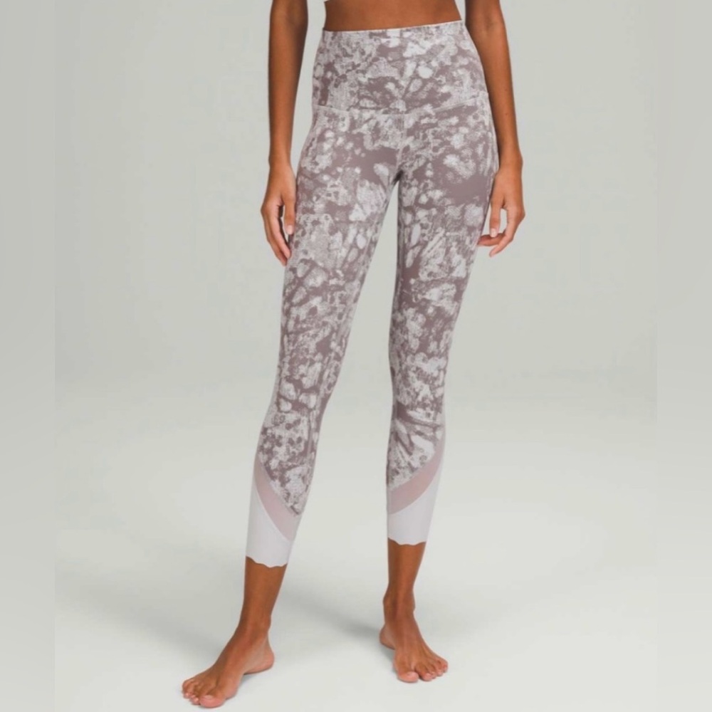 Lululemon | Wunder Under Scalloped Hem High Rise Leggings | Gray Pattern